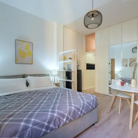 Apartment Casa Del Laureato By *